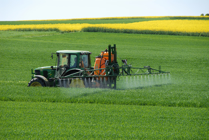 Landwirtschaft Chemie Dungung Pestizide Ackerbau Trecker Life In The Right Direction